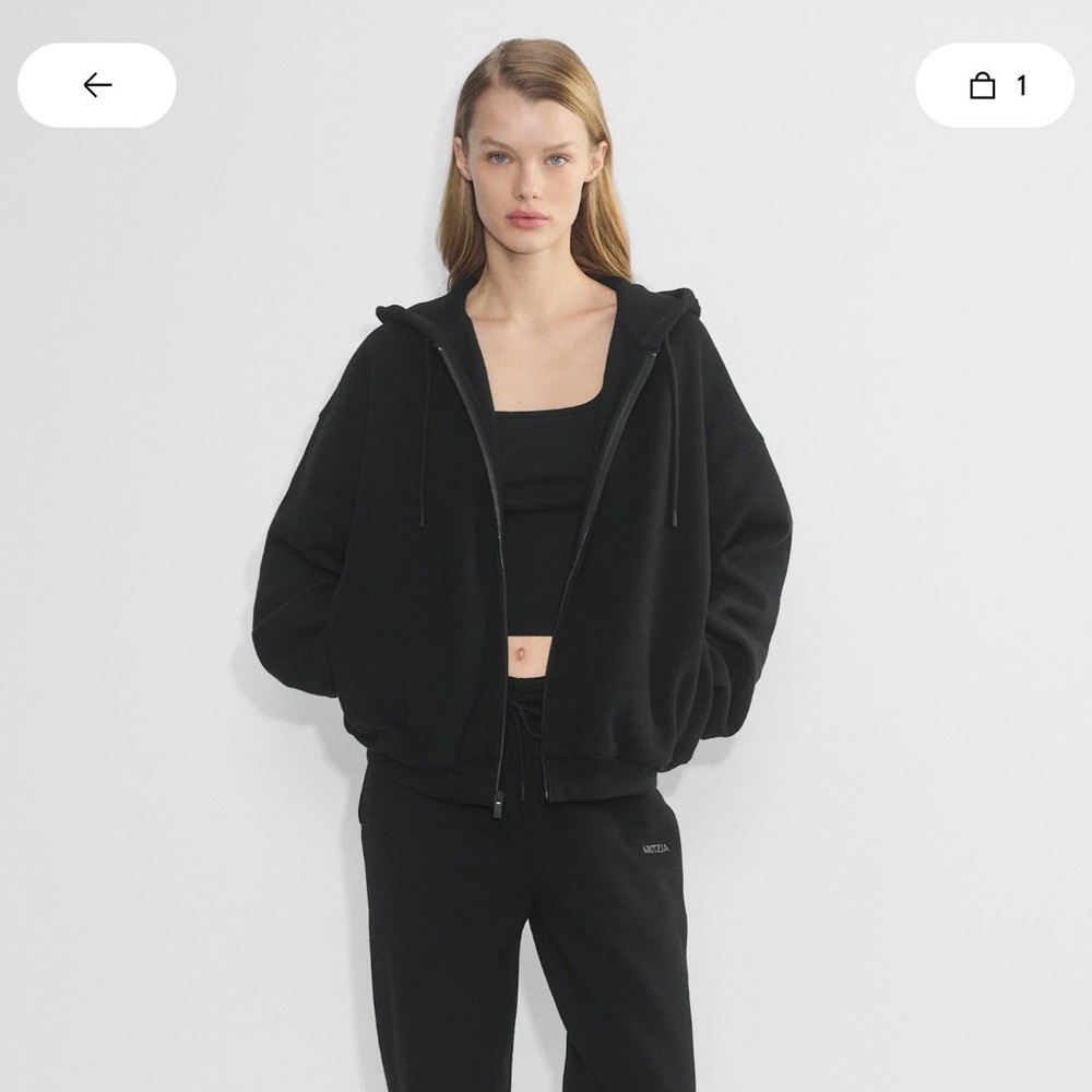 Aritzia Black Zip-Up Hoodie